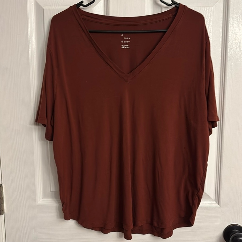 Soft V-neck